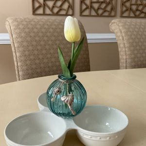 Blue Ribbed Glass Bud Vase Platter Decoration 🌹